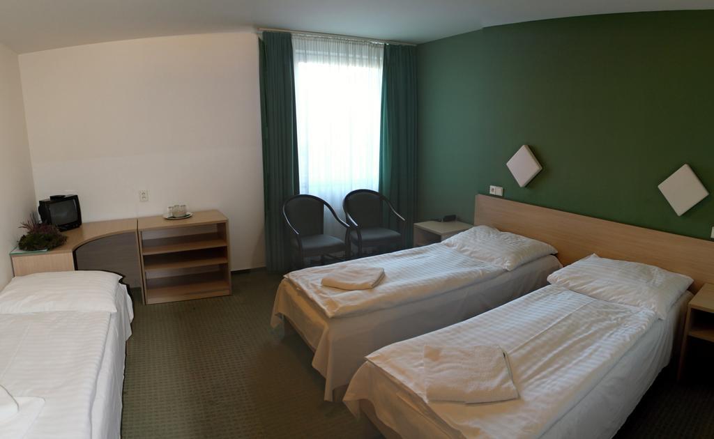 Hotel Mars Prague Exterior photo
