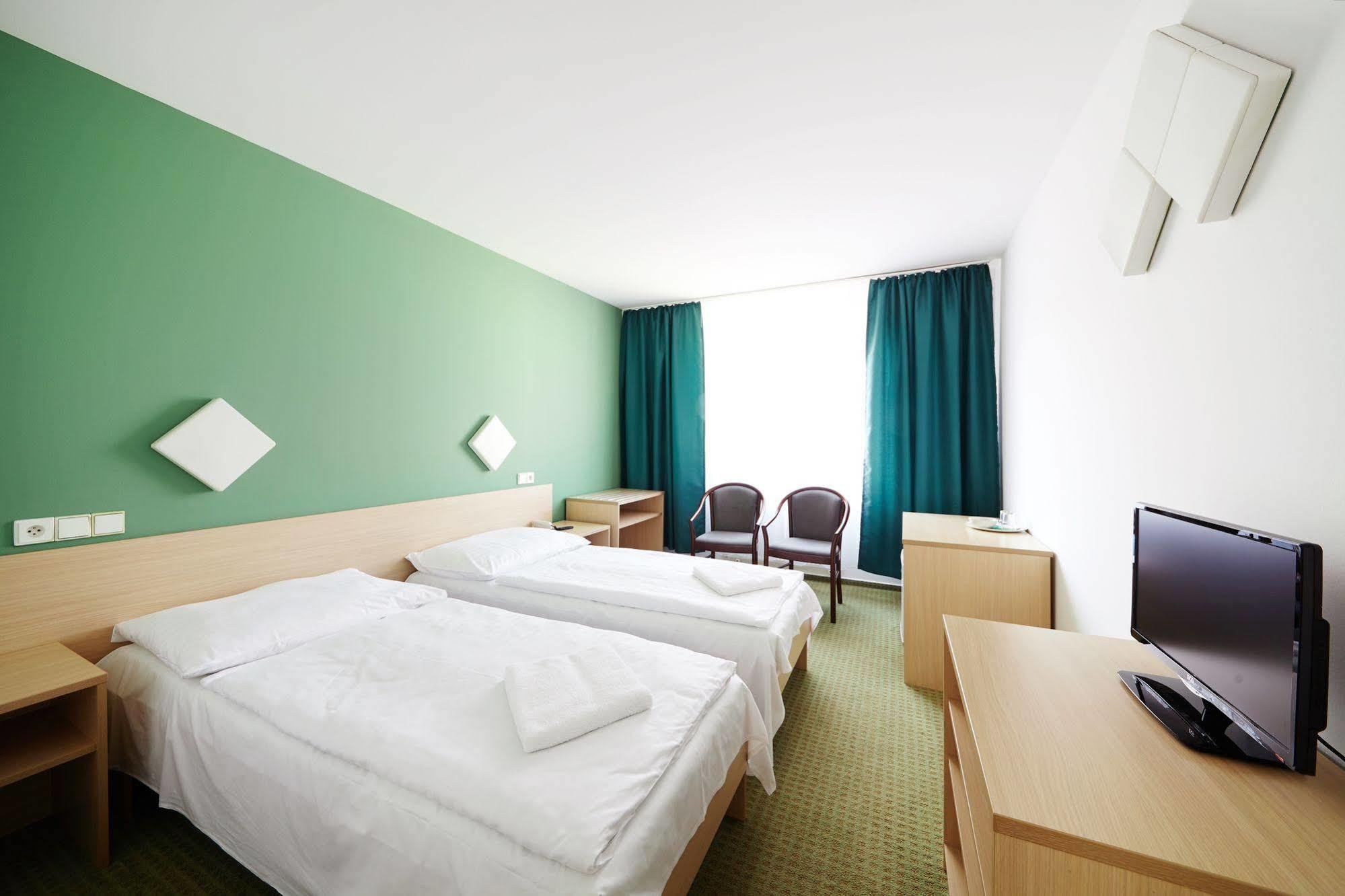 Hotel Mars Prague Exterior photo